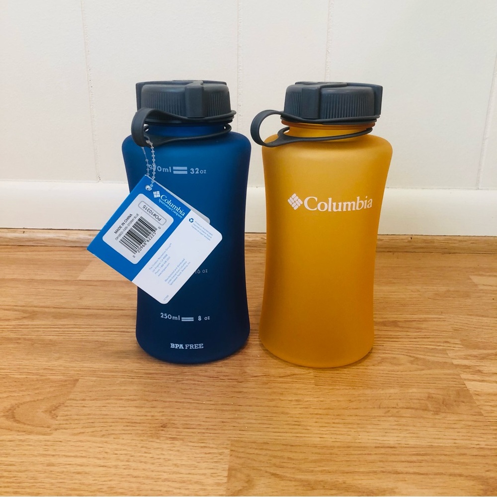 Columbia Blue and Yellow Water Bottles   New with tags sports gym hiking